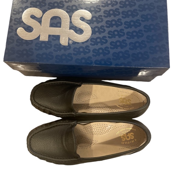 SAS Simplify Black Loafers - Picture 2 of 2